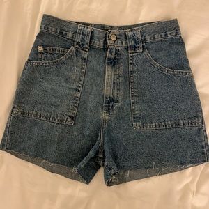 medium wash open hem high rise denim shorts